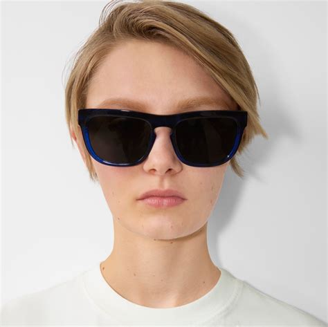 Arch Facet Sunglasses in Navy blue 